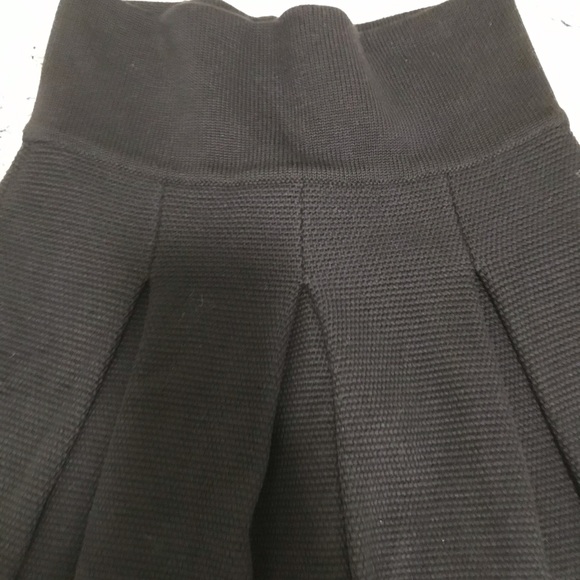 Maison Ullens Skirt - Picture 2 of 10